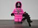 Колекційна друкована фігурка Солдат (Трикутник) "Гра в кальмара" стиль LEGO з автоматом. Aivory id_17416 фото 1