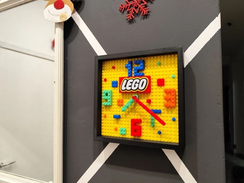 Настінний годинник у стилі LEGO &ndash; подарунок для дітей, фанатів конструктора. Aivory id_11011 фото