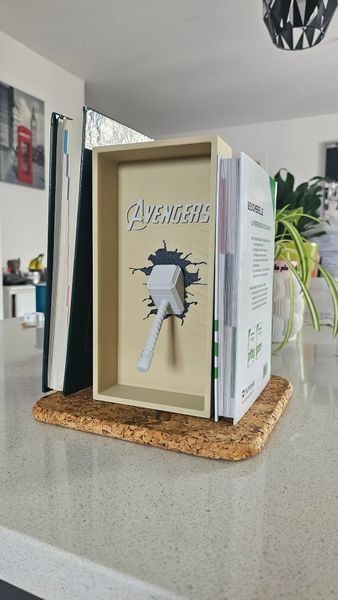 Тримач для книг Месники Молот Тора Marvel. Aivory id_13020 фото