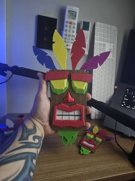 Настінна маска Аку Аку &ndash; оберіг з гри Crash Bandicoot, декор та ідеальний подарунок для геймерів. Aivory id_10999 фото
